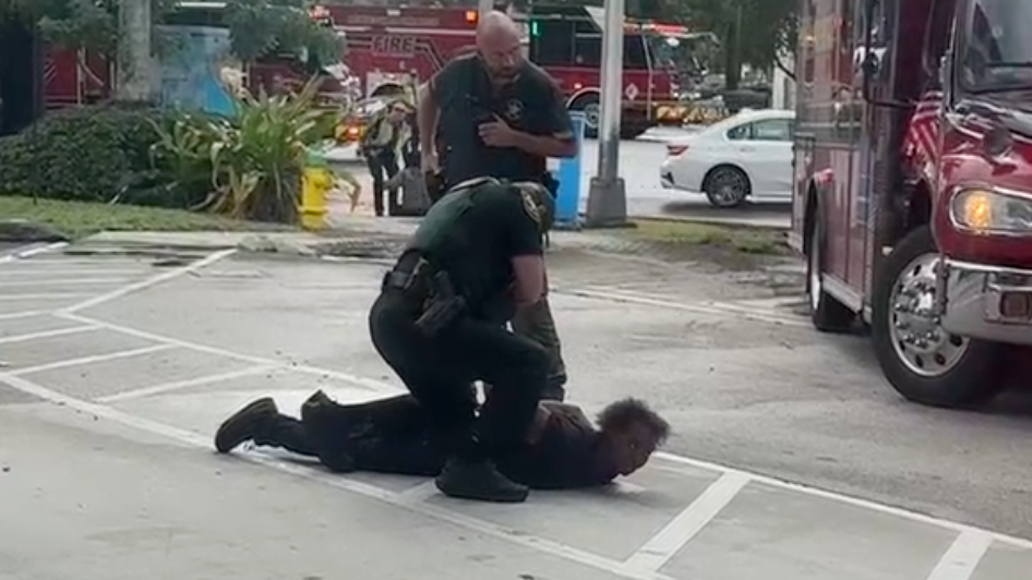 Woman arrested, person hospitalized after multi-vehicle crash, vehicle hits Deerfield Beach gas station — CBS Miami, Bangkok Real Estate news
