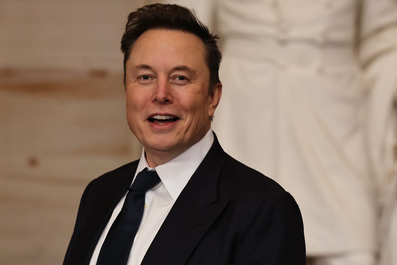 Musk says SpaceX landed a $40 billion debt deal — and forecasts doom for some AI rivals — MarketWatch, Bangkok Technology news